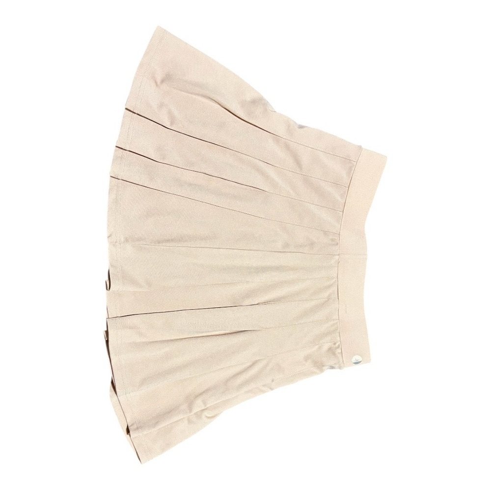 Adorable mini tennis skirt